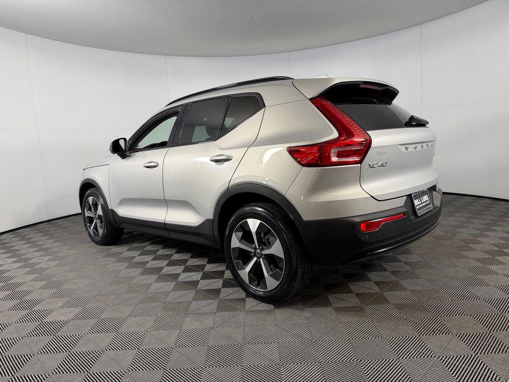 used 2023 Volvo XC40 car, priced at $25,073