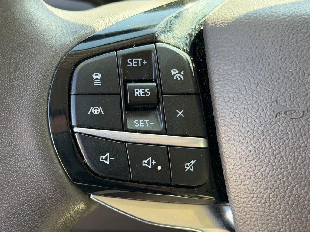 used 2022 Ford Explorer car, priced at $37,373