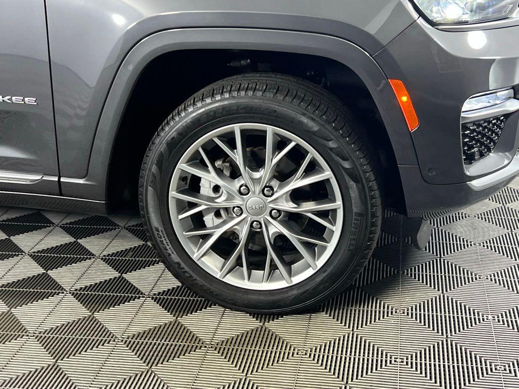 used 2023 Jeep Grand Cherokee car, priced at $38,375