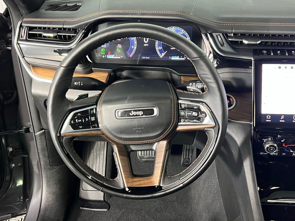 used 2023 Jeep Grand Cherokee car, priced at $38,375