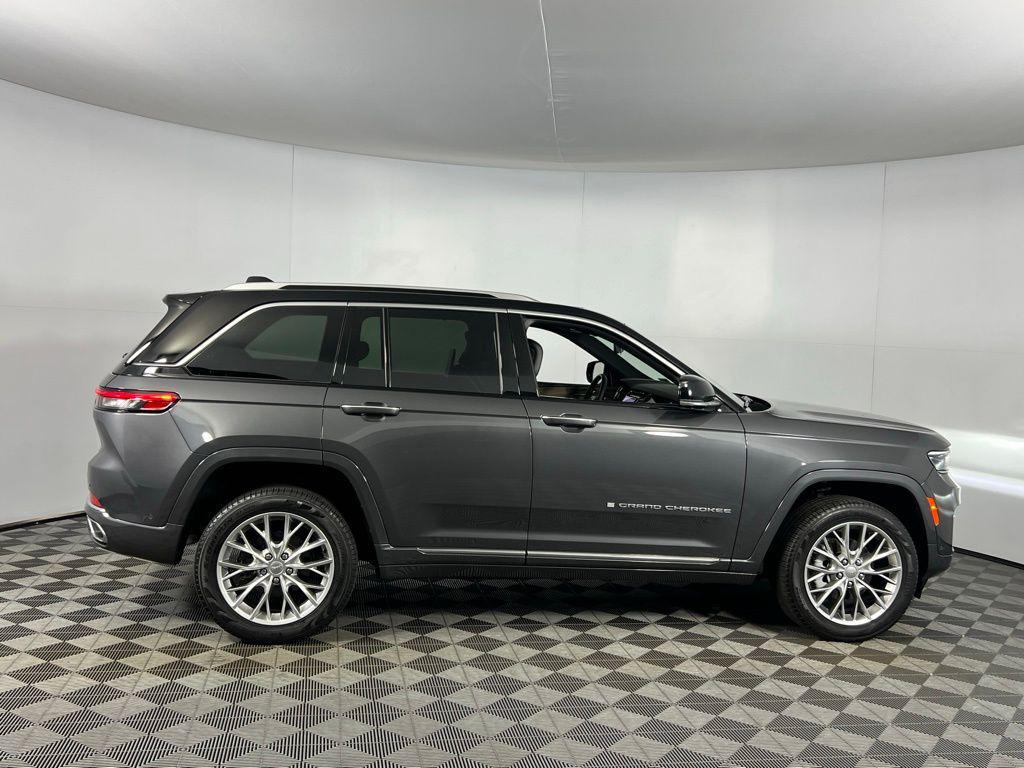 used 2023 Jeep Grand Cherokee car, priced at $38,375