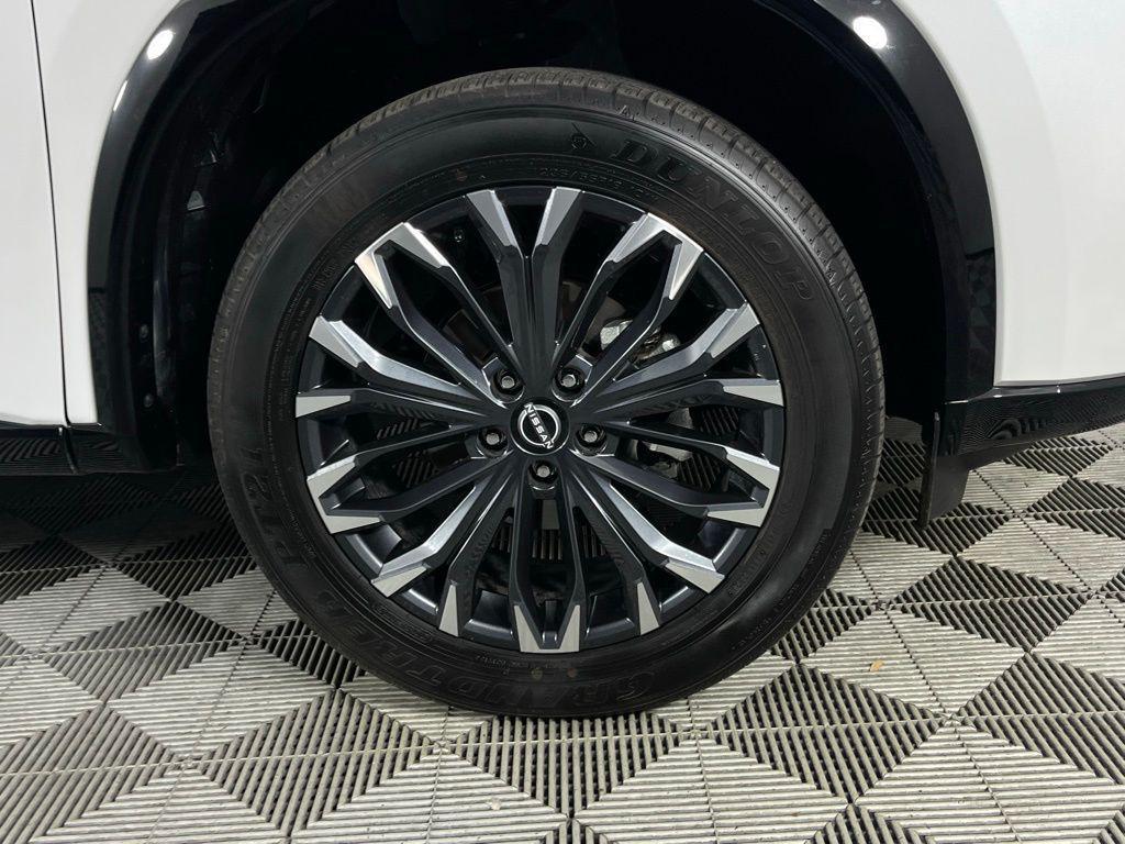 used 2024 Nissan Rogue car, priced at $33,173