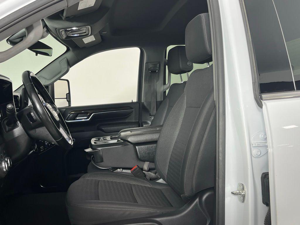 used 2024 GMC Sierra 2500 car, priced at $44,873
