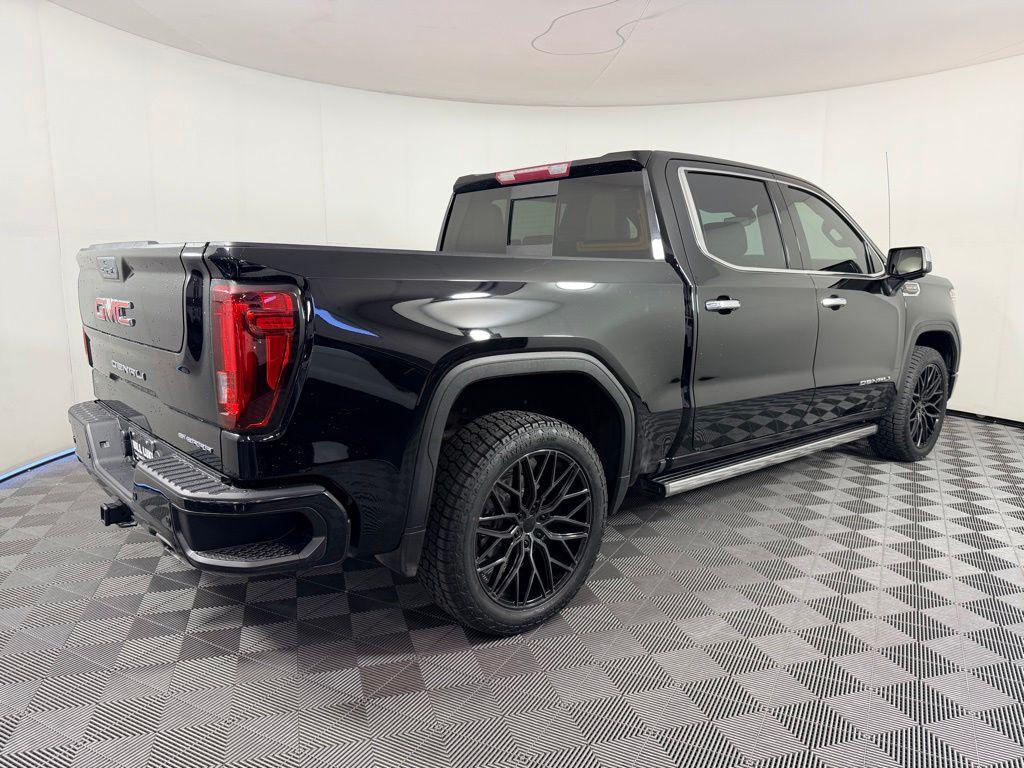 used 2022 GMC Sierra 1500 car, priced at $43,572