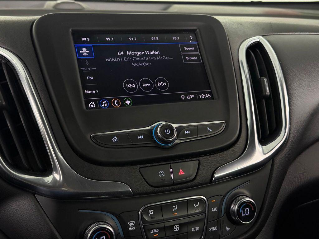 used 2022 Chevrolet Equinox car, priced at $24,373
