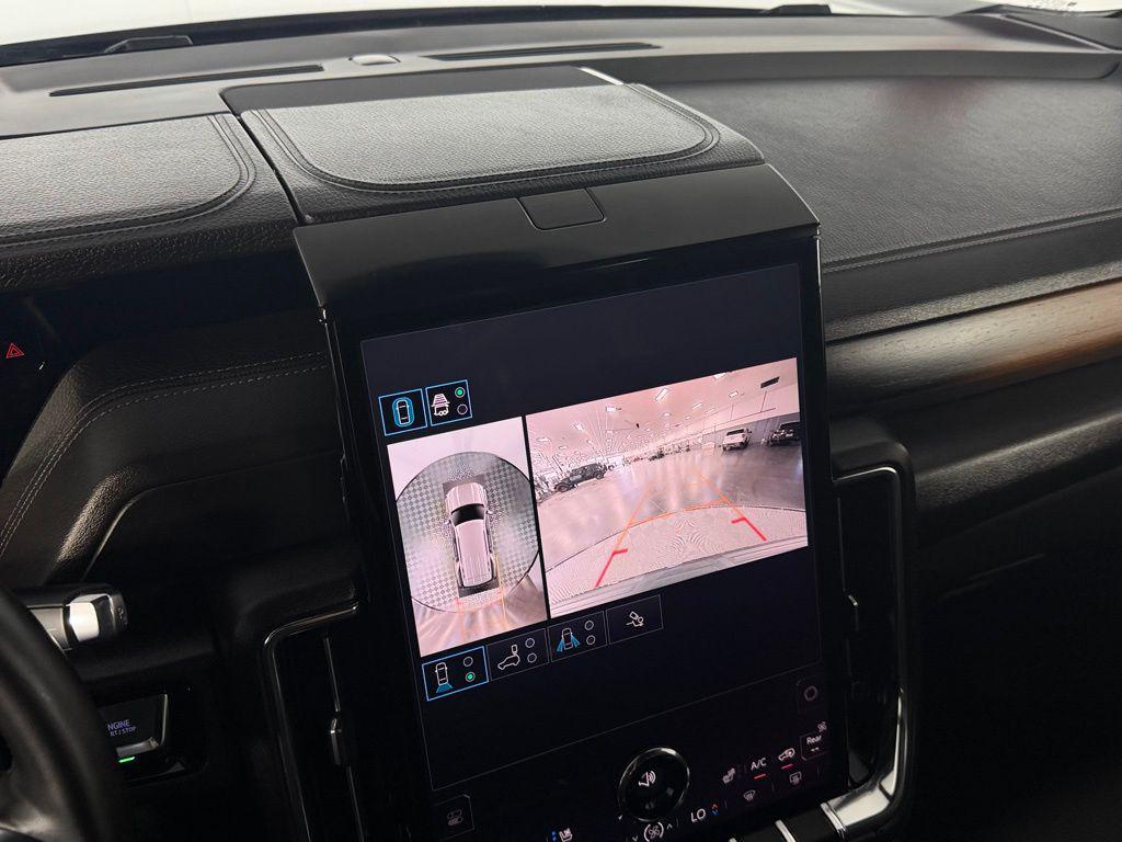 used 2025 GMC Yukon car, priced at $69,973