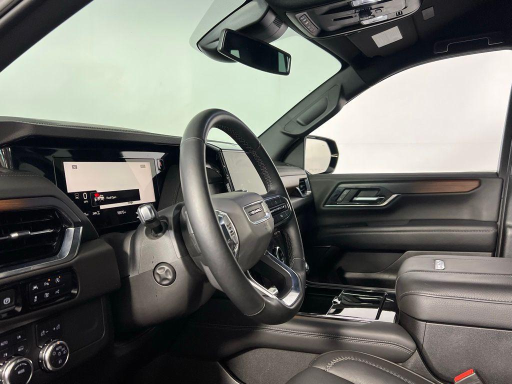 used 2025 GMC Yukon car, priced at $72,973