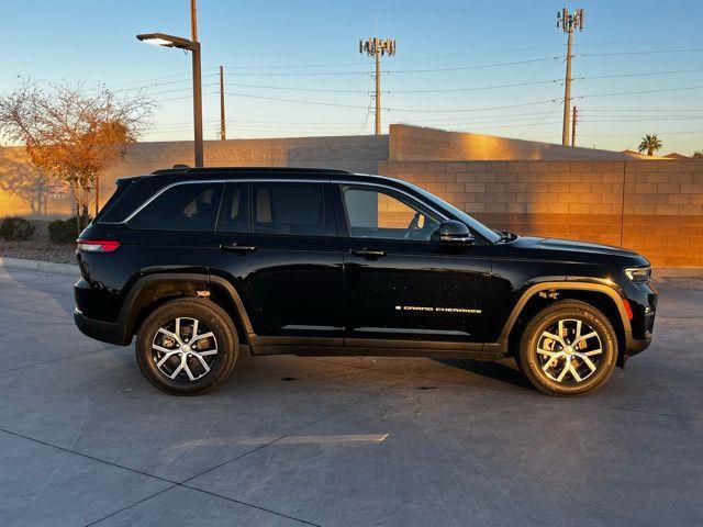 used 2024 Jeep Grand Cherokee car, priced at $31,973