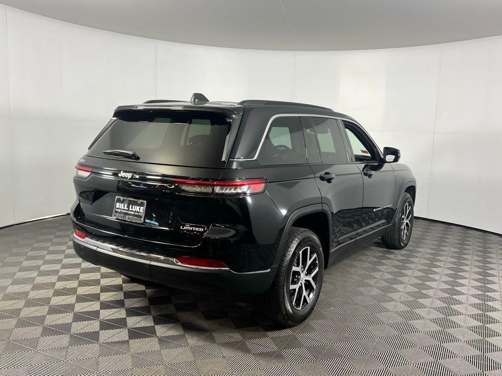 used 2024 Jeep Grand Cherokee car, priced at $31,173