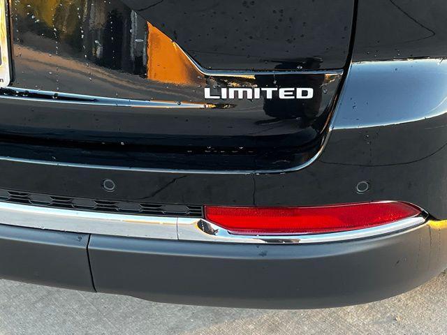 used 2024 Jeep Grand Cherokee car, priced at $31,973