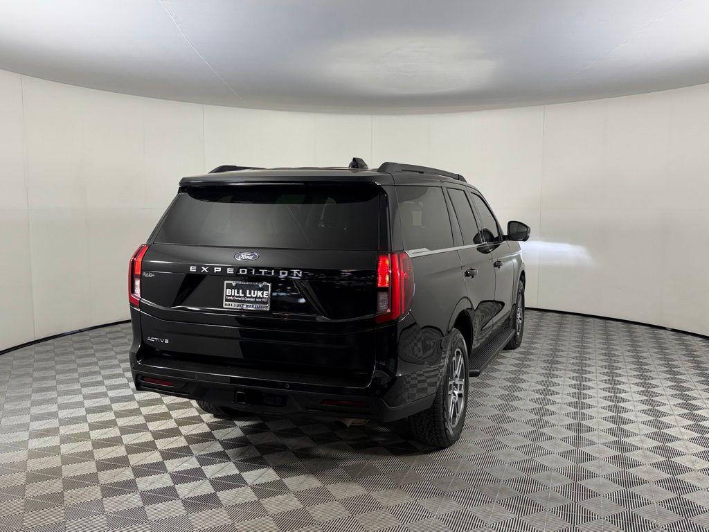 used 2025 Ford Expedition car, priced at $56,072