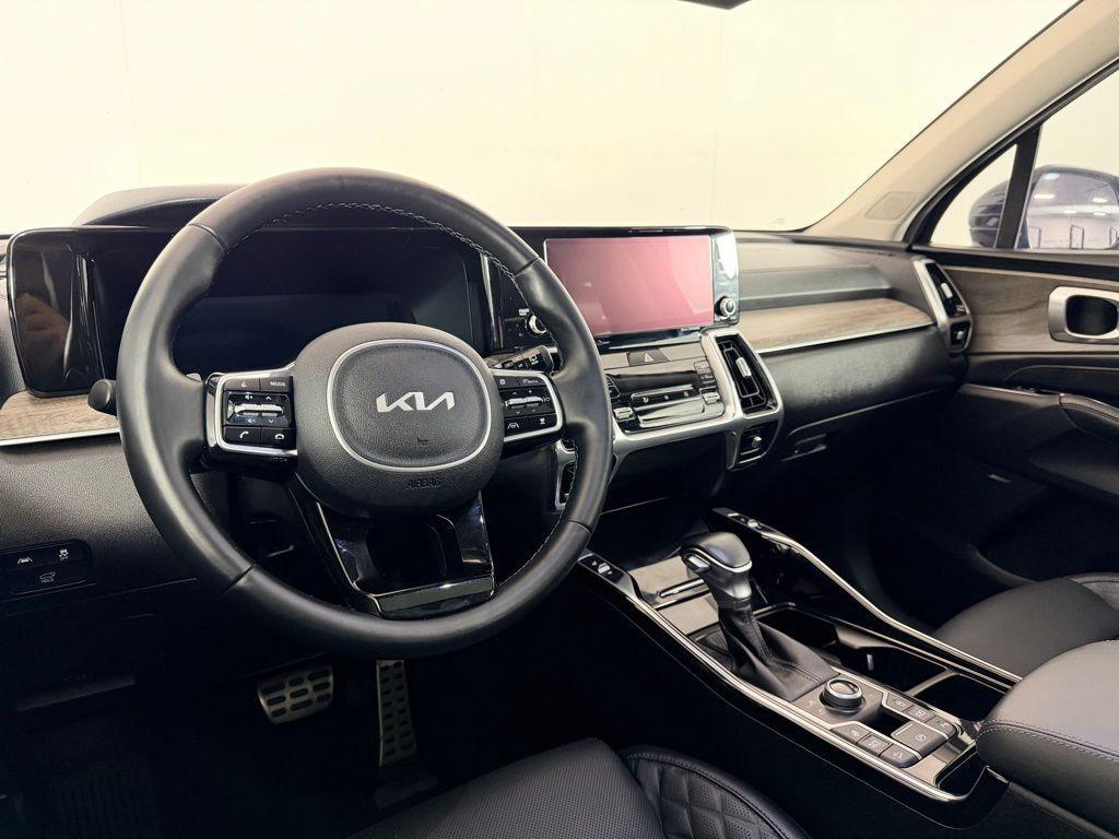used 2022 Kia Sorento car, priced at $25,973