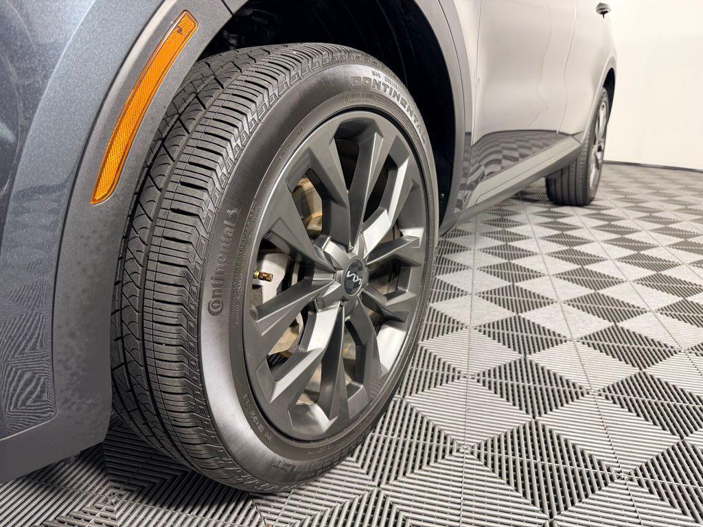 used 2022 Kia Sorento car, priced at $25,973