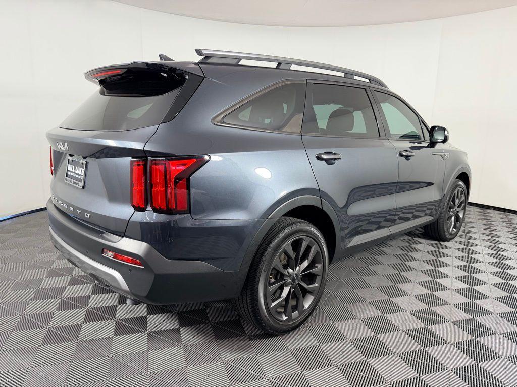 used 2022 Kia Sorento car, priced at $25,973