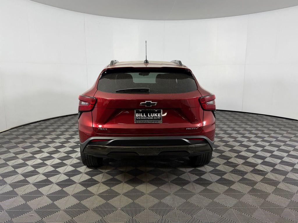 used 2024 Chevrolet Trax car, priced at $22,673