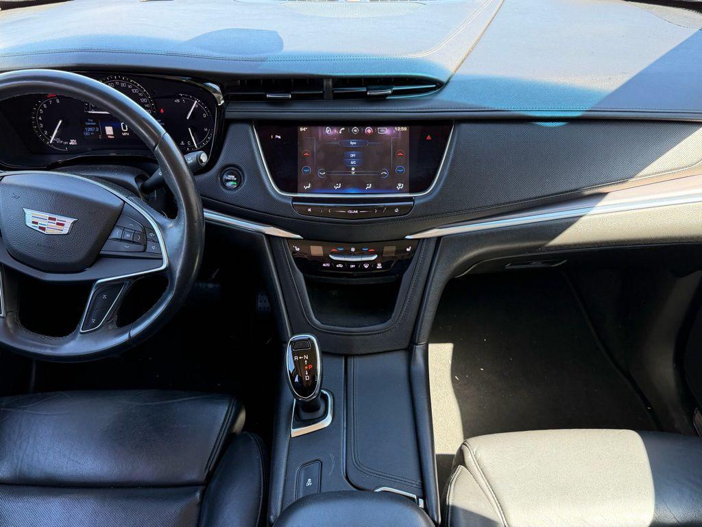 used 2017 Cadillac XT5 car, priced at $10,995