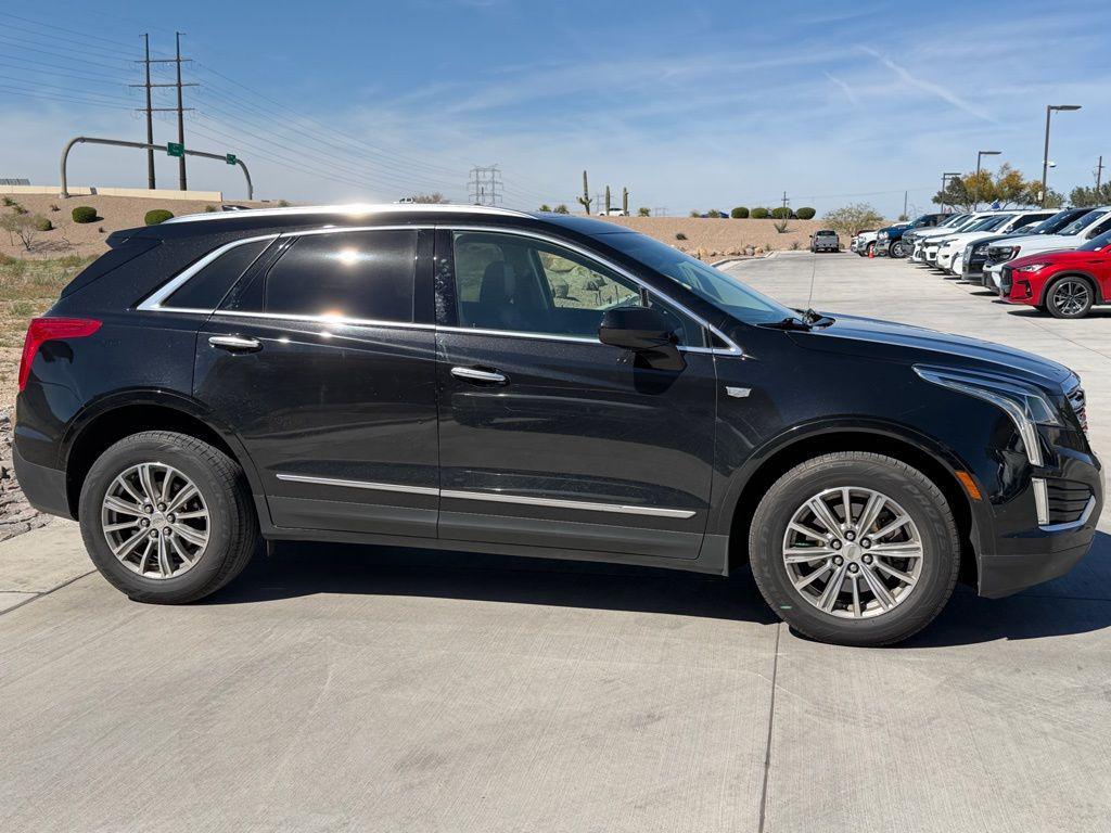 used 2017 Cadillac XT5 car, priced at $10,995