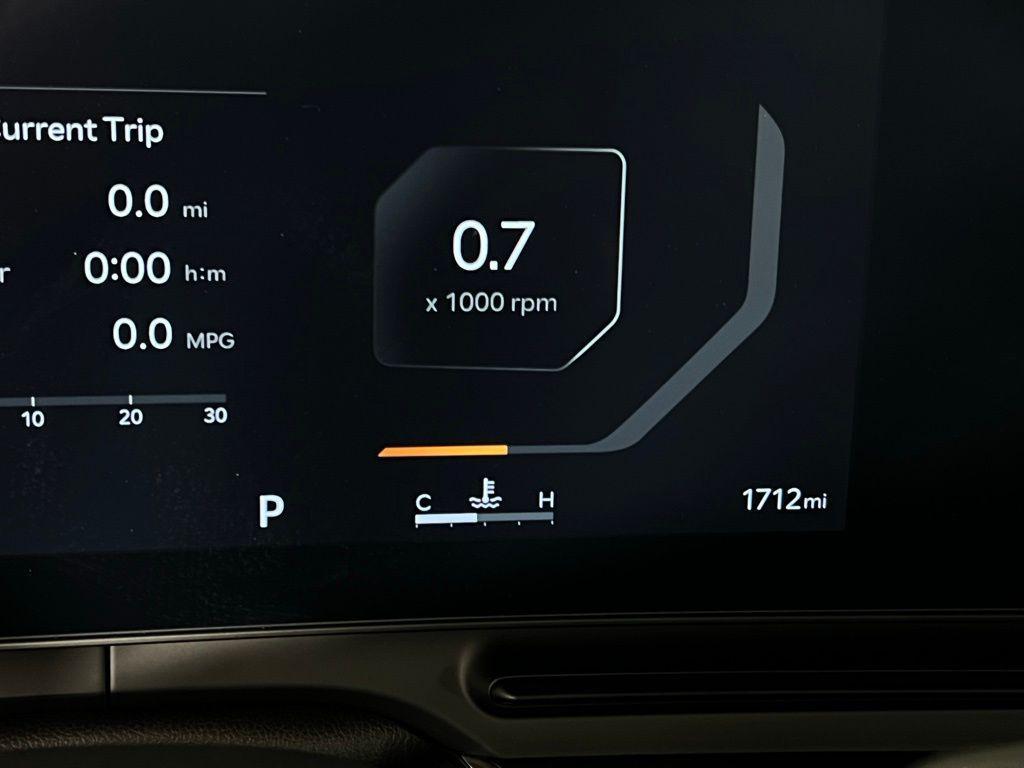 used 2025 Kia Carnival car, priced at $40,375