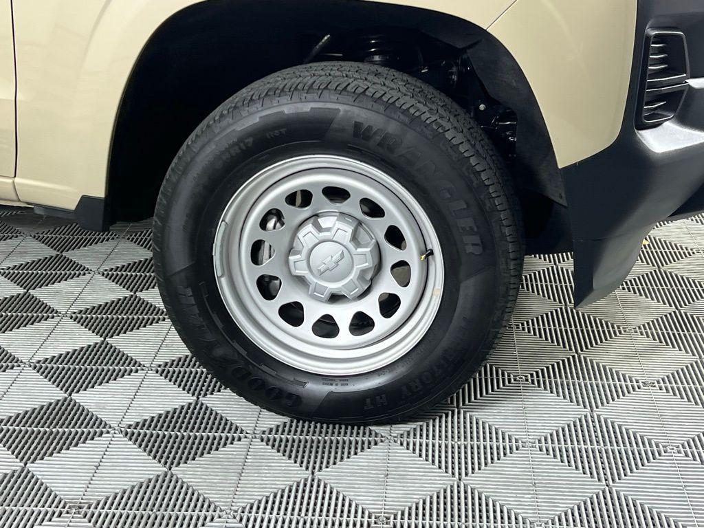 used 2024 Chevrolet Colorado car, priced at $28,973