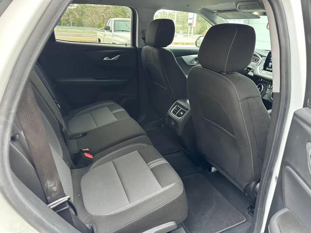 used 2025 Chevrolet Blazer car, priced at $28,995