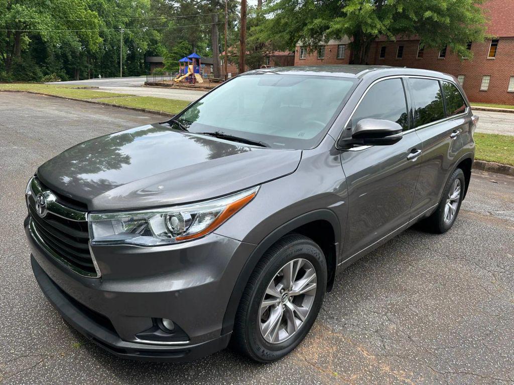 used 2016 Toyota Highlander car, priced at $16,999