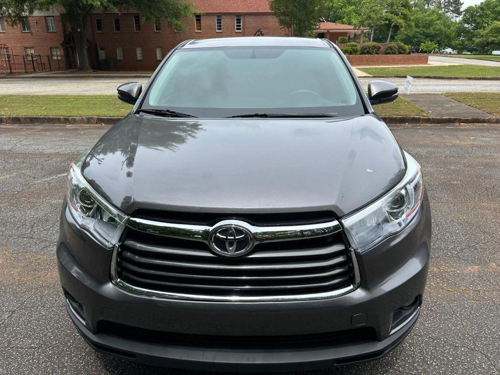 used 2016 Toyota Highlander car, priced at $16,999