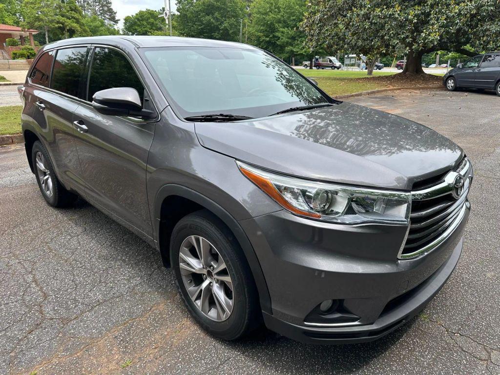 used 2016 Toyota Highlander car, priced at $16,999