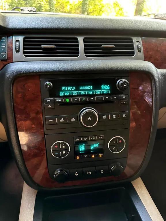 used 2013 Chevrolet Suburban car, priced at $10,499