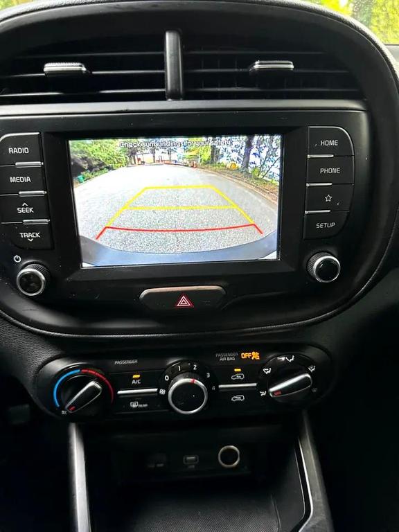 used 2021 Kia Soul car, priced at $10,999