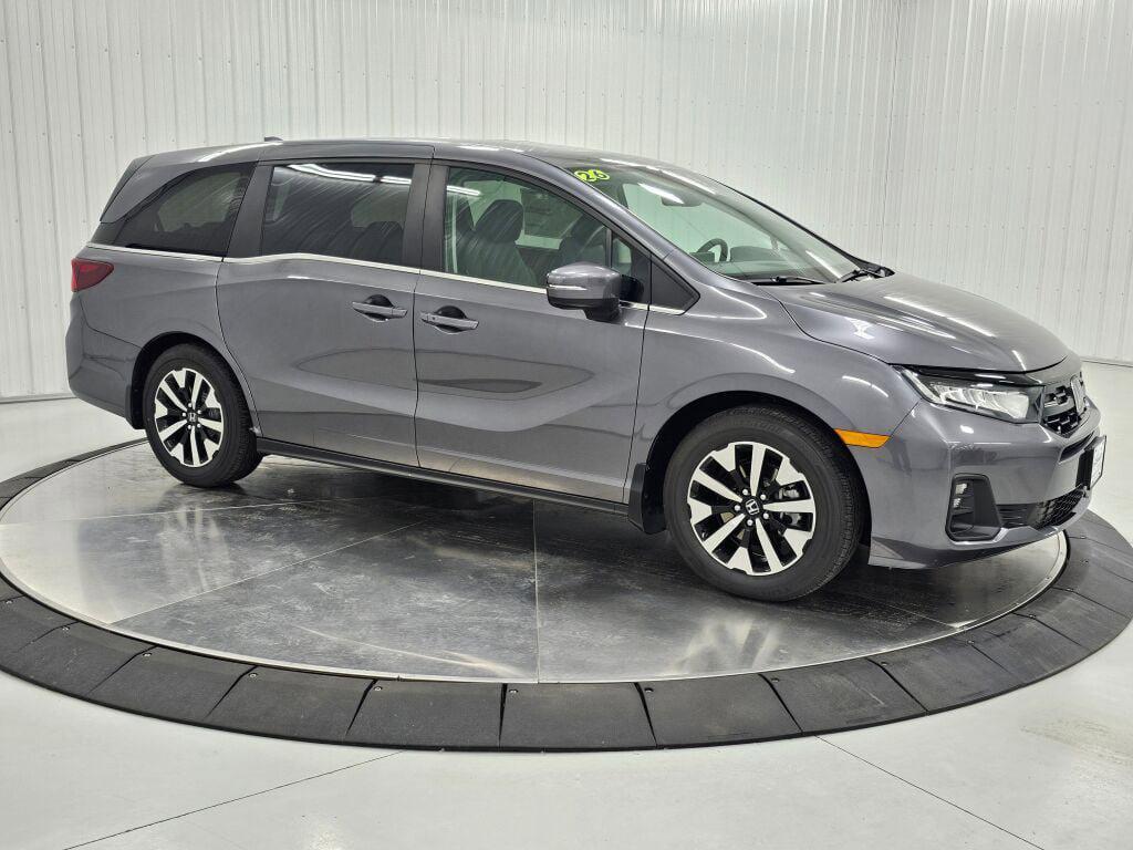 new 2026 Honda Odyssey car, priced at $42,175