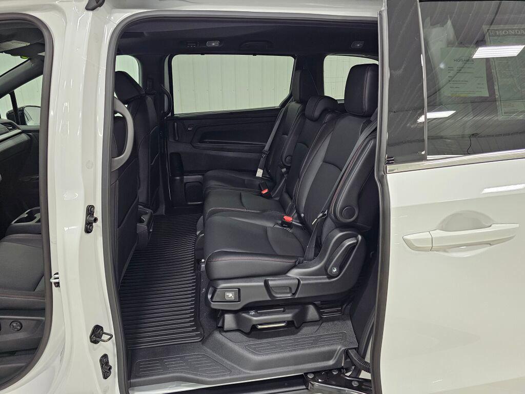 new 2026 Honda Odyssey car, priced at $44,405