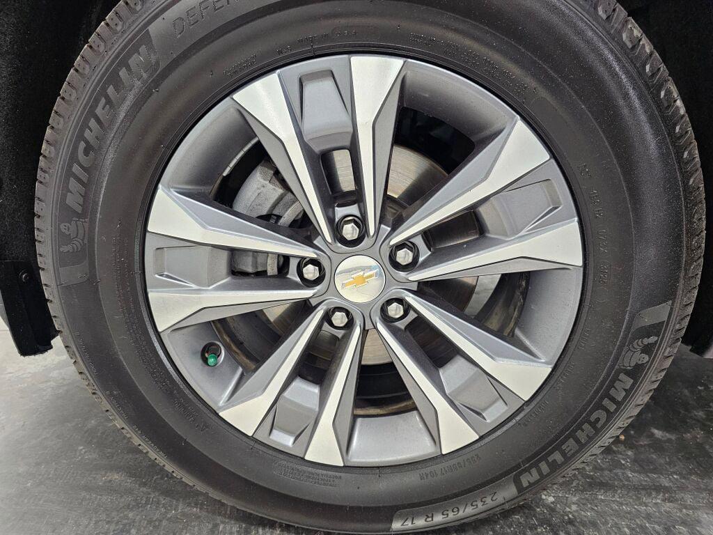 used 2025 Chevrolet Equinox car, priced at $26,999
