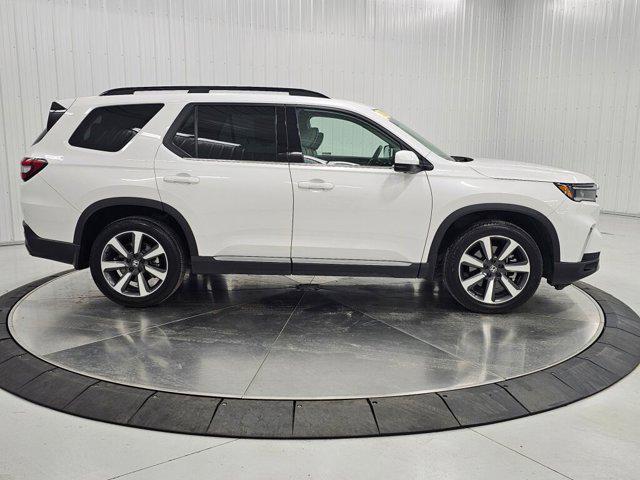 used 2024 Honda Pilot car, priced at $43,999