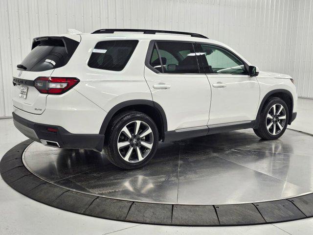used 2024 Honda Pilot car, priced at $43,999