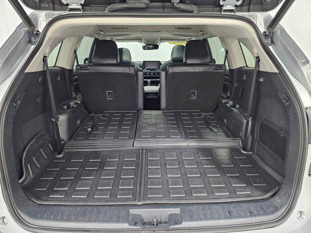 used 2021 Toyota Highlander car, priced at $31,094