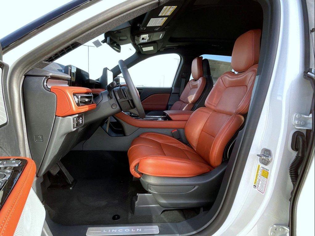 new 2026 Lincoln Aviator car, priced at $79,670