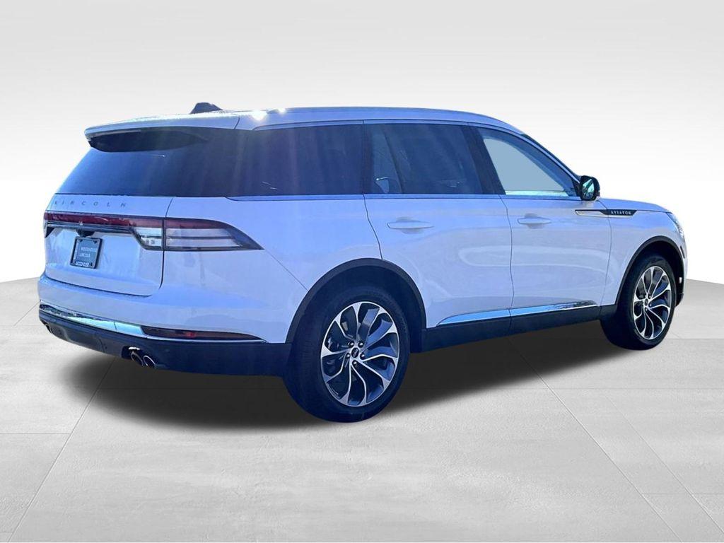 new 2026 Lincoln Aviator car, priced at $73,925