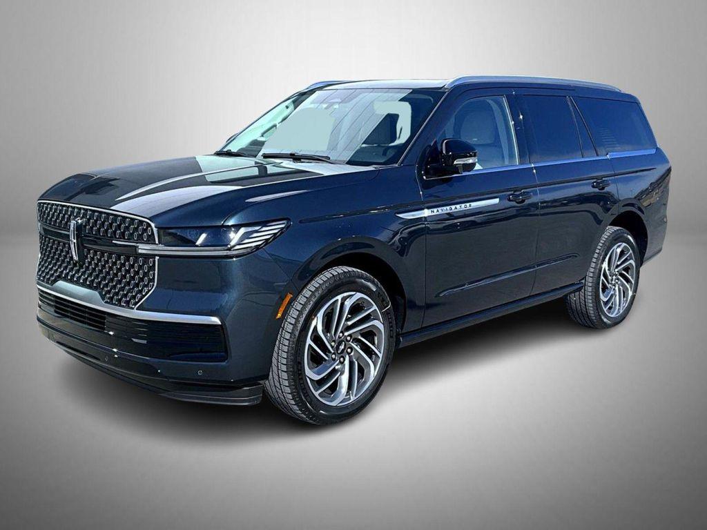new 2026 Lincoln Navigator car, priced at $109,085