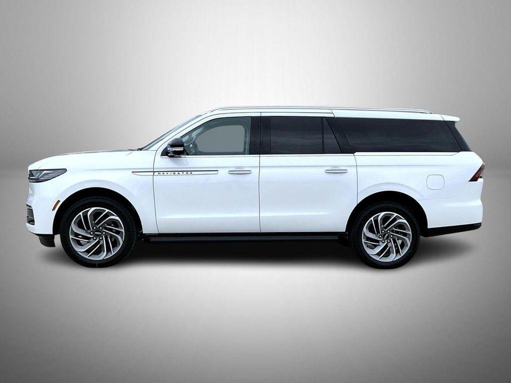 new 2026 Lincoln Navigator car, priced at $98,639