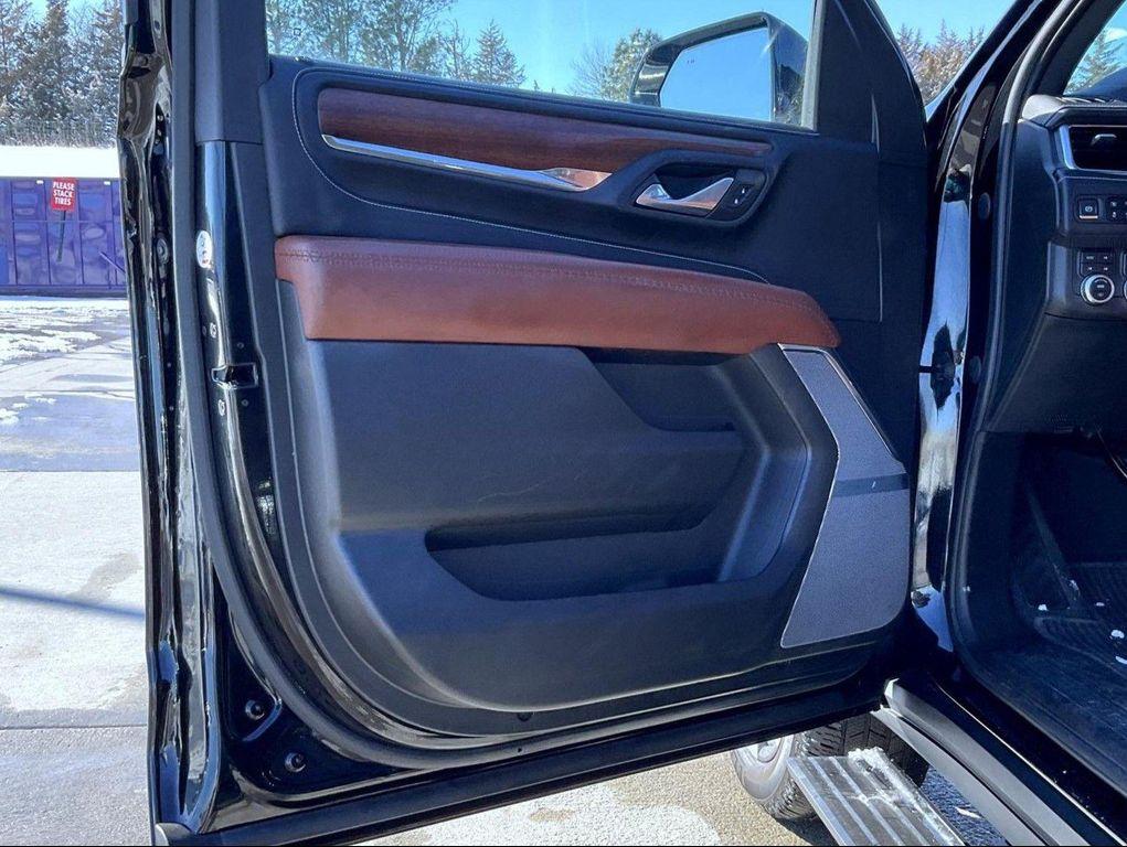 used 2023 GMC Yukon car, priced at $60,163
