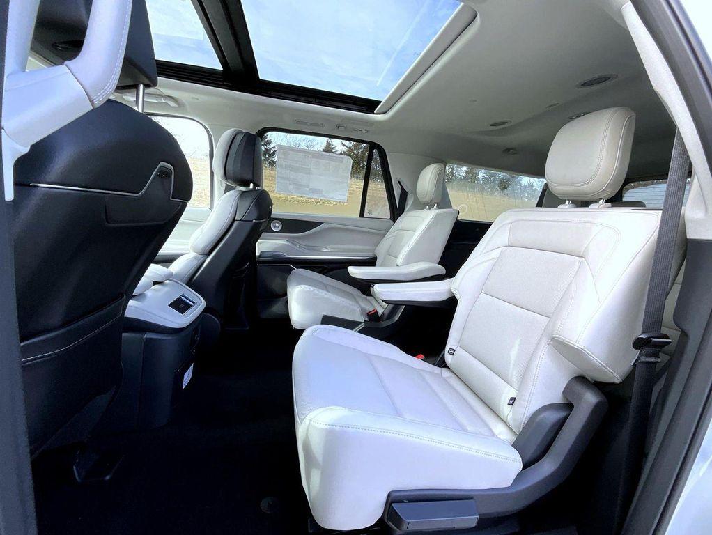 new 2026 Lincoln Navigator car, priced at $108,340