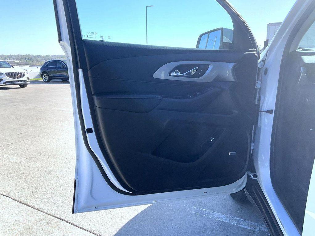 used 2020 Chevrolet Traverse car, priced at $24,145