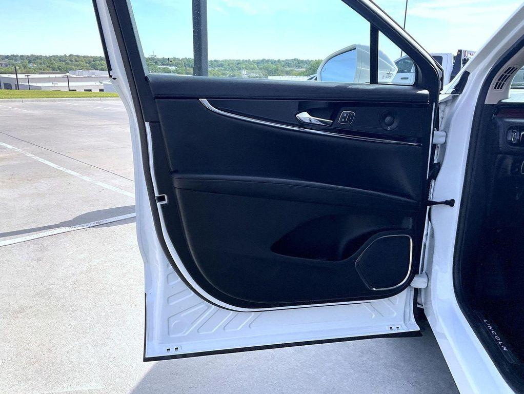 used 2023 Lincoln Nautilus car, priced at $42,124