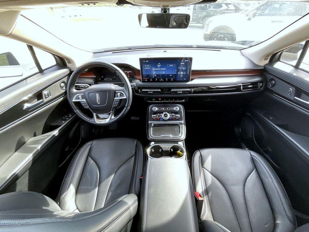 used 2023 Lincoln Nautilus car, priced at $42,124