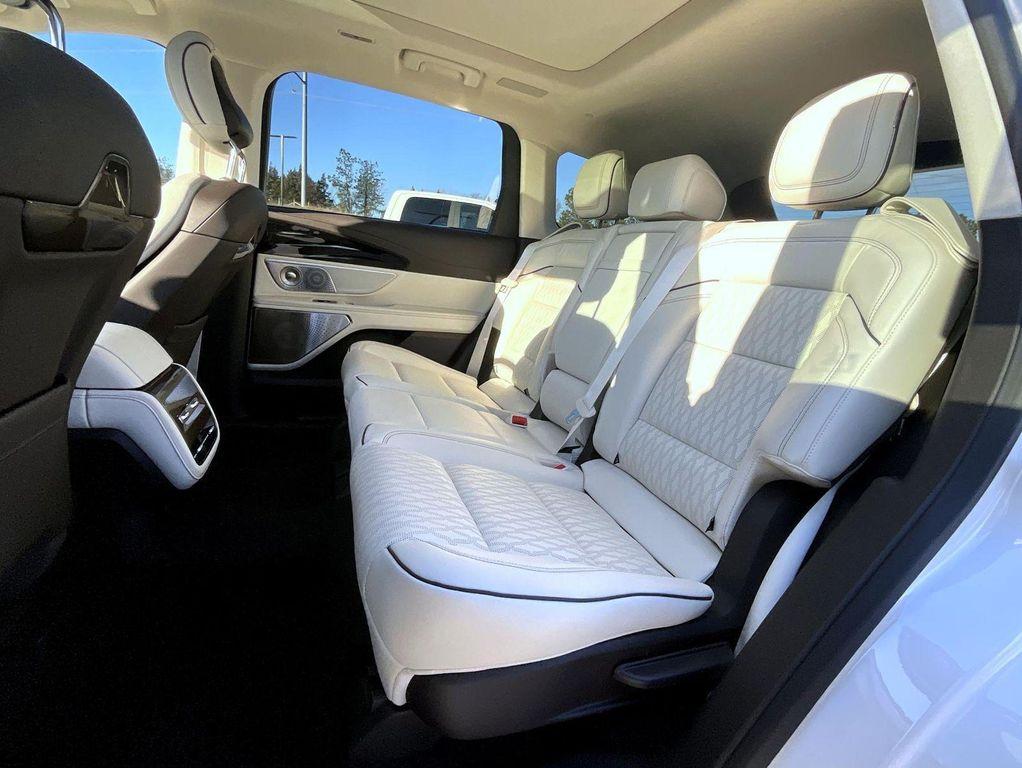 new 2026 Lincoln Nautilus car, priced at $83,375