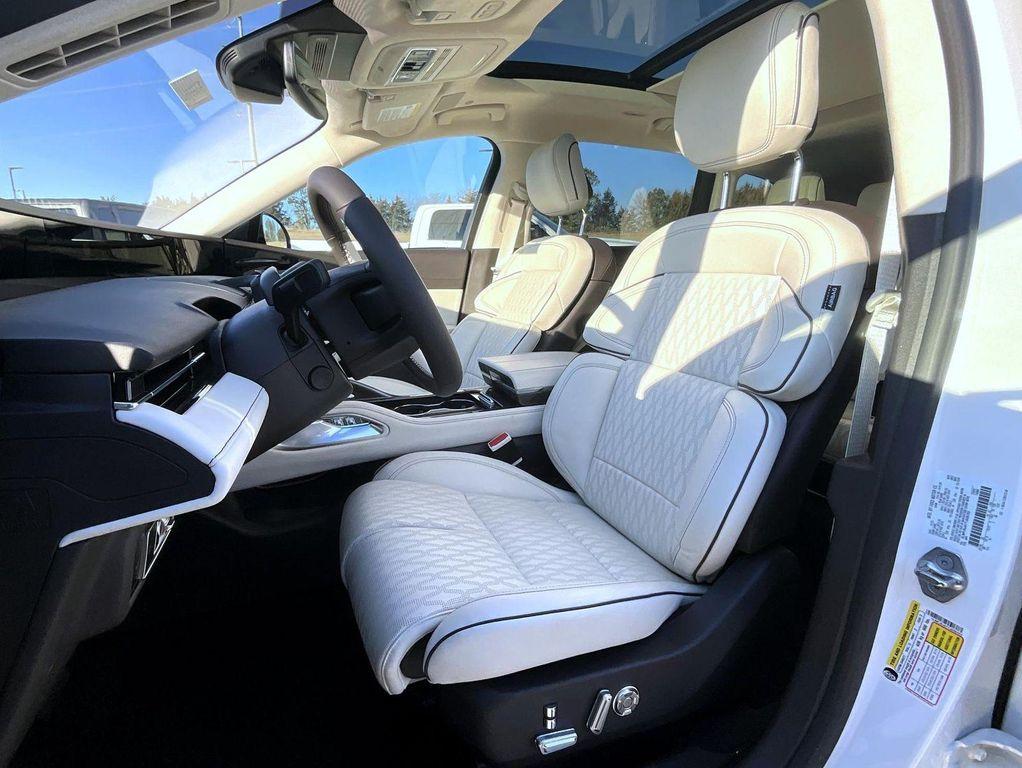 new 2026 Lincoln Nautilus car, priced at $83,375