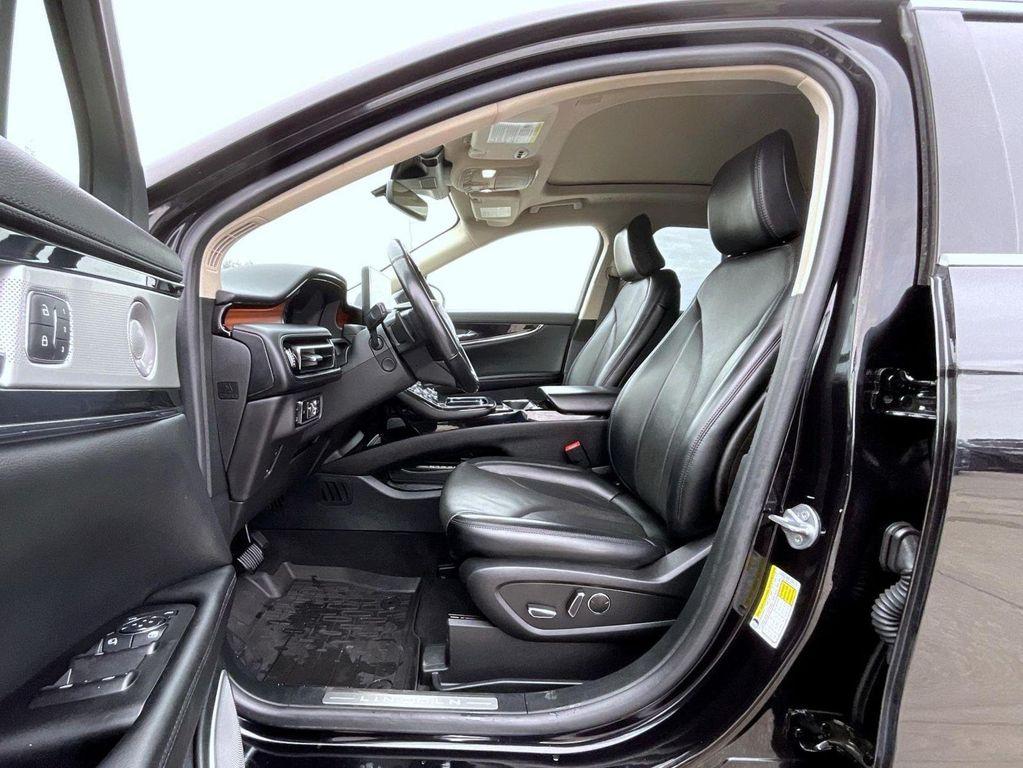 used 2023 Lincoln Nautilus car, priced at $43,990