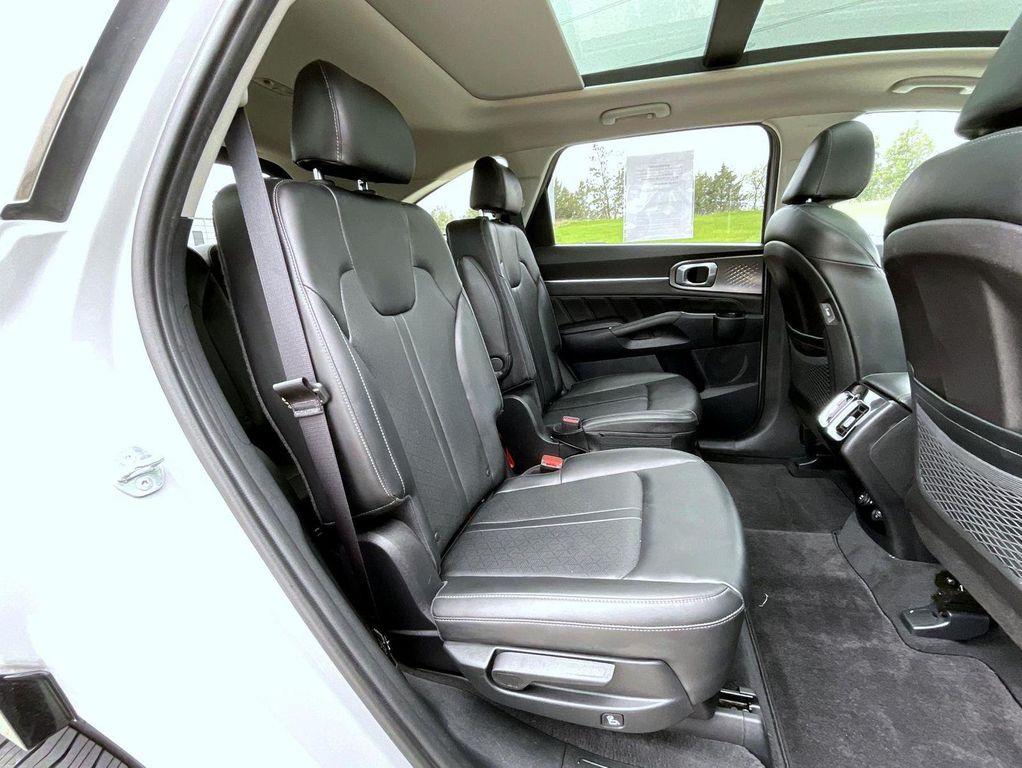 used 2022 Kia Sorento car, priced at $26,612