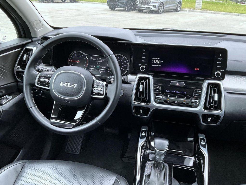 used 2022 Kia Sorento car, priced at $26,612