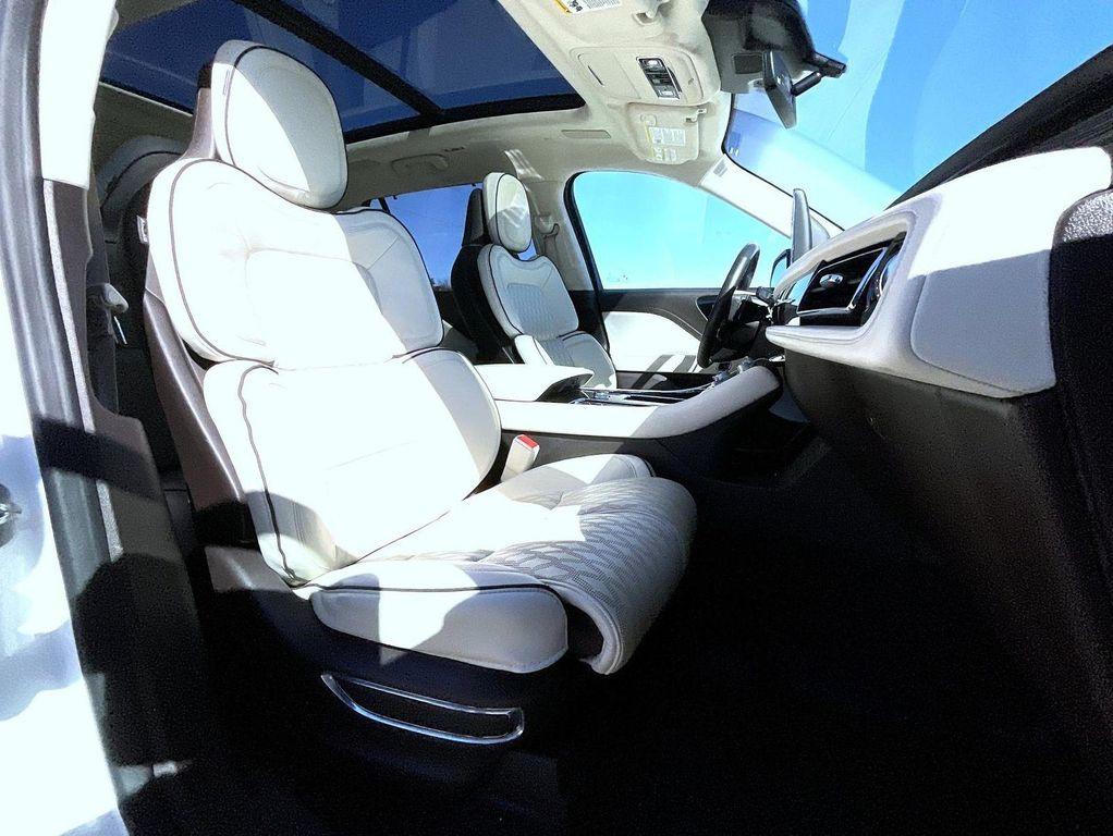 used 2020 Lincoln Aviator car, priced at $26,550
